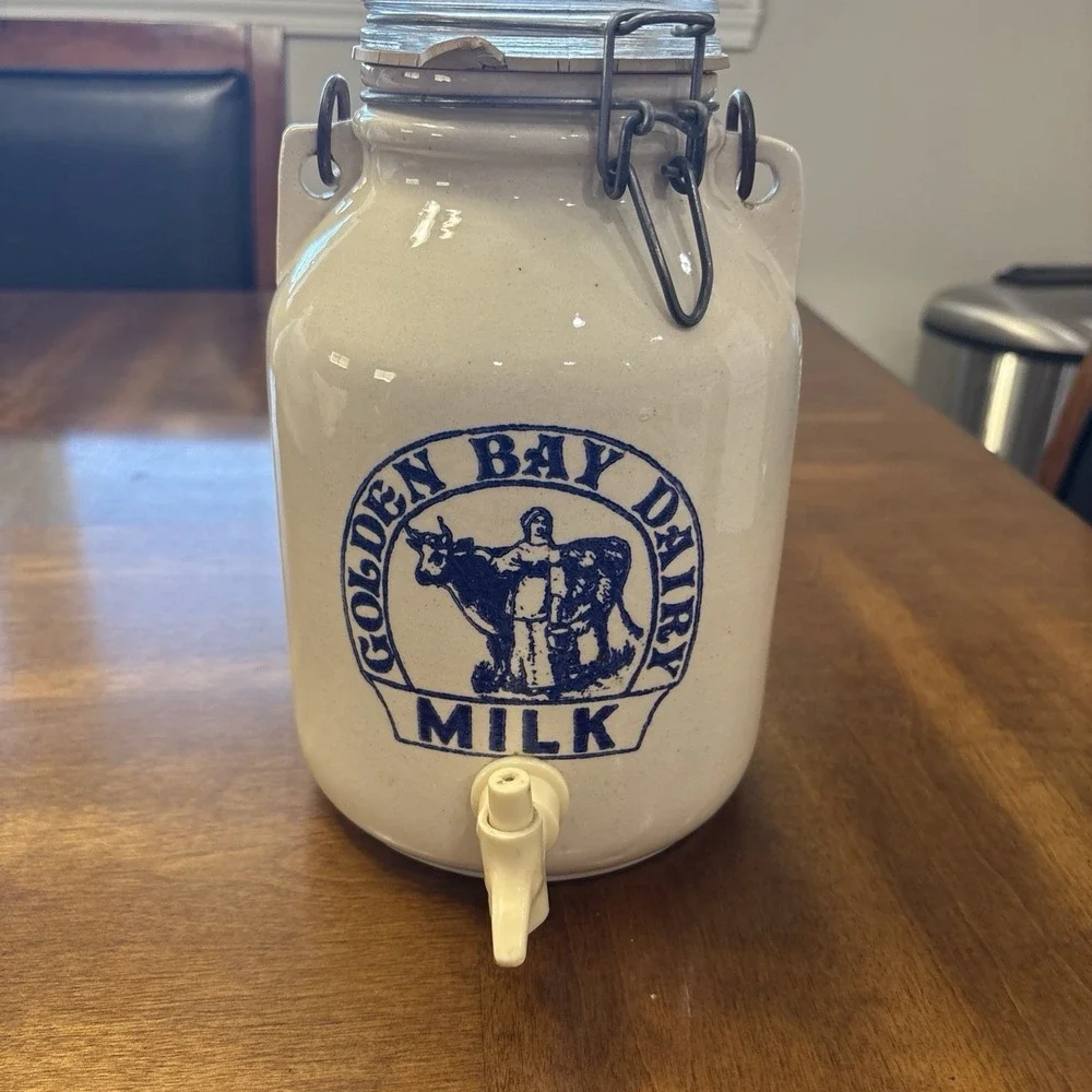 Golden Bay Dairy Milk K‎ jug By Shop Santa Ana CA USA With Spout & Glass Lid